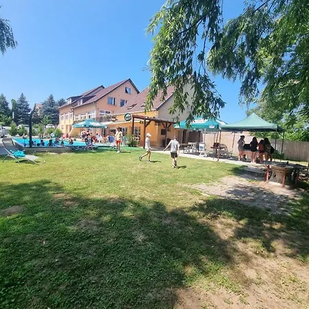 Bed & Breakfast Taban Vendeghaz *